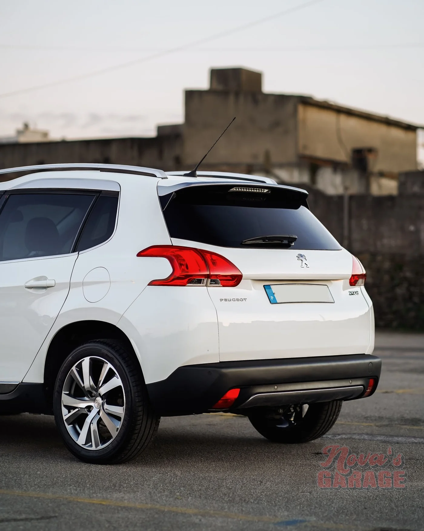 2008WhiteXWay Exterior 4x5 10