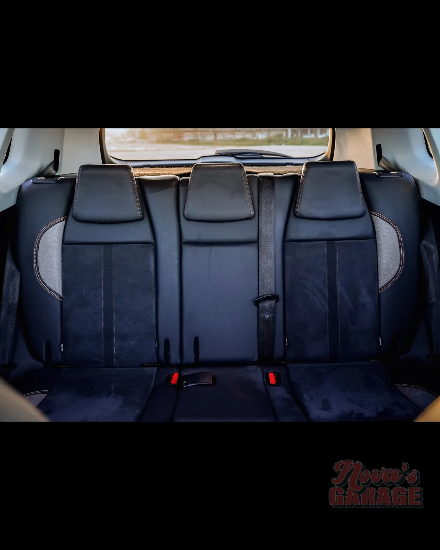 2008WhiteXWay Interior 4x5 6