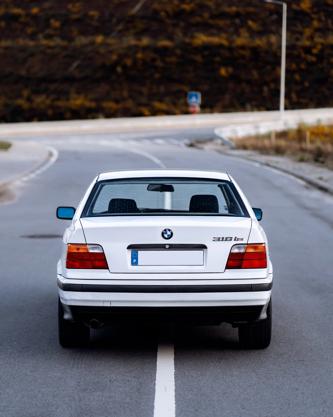 BMW 318is Exterior 7