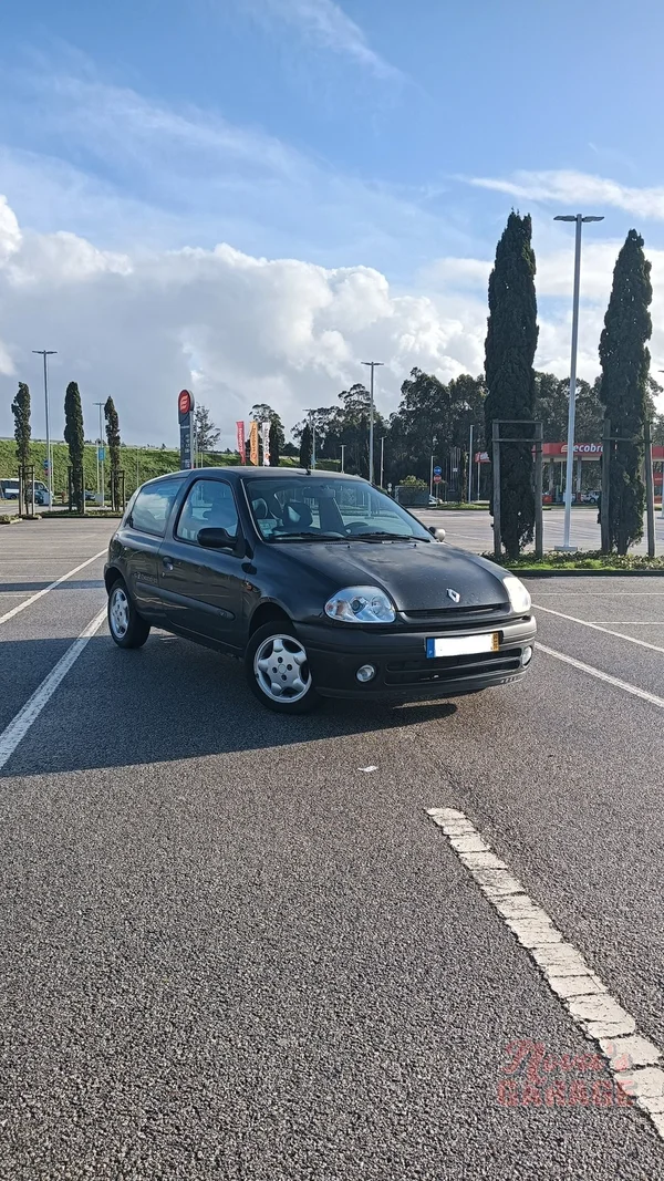 Clio Exterior 1