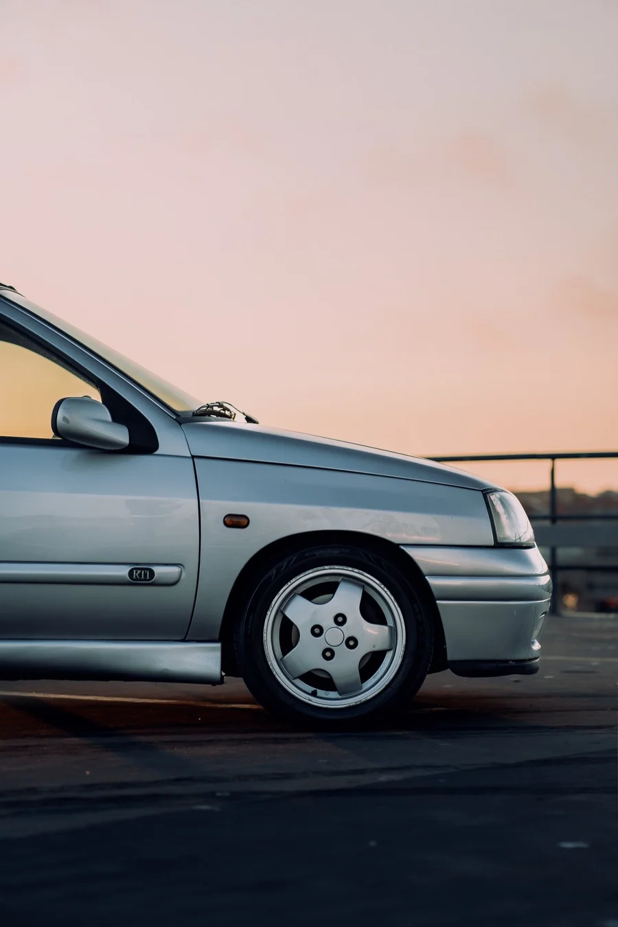 Clio RTI Exterior 10