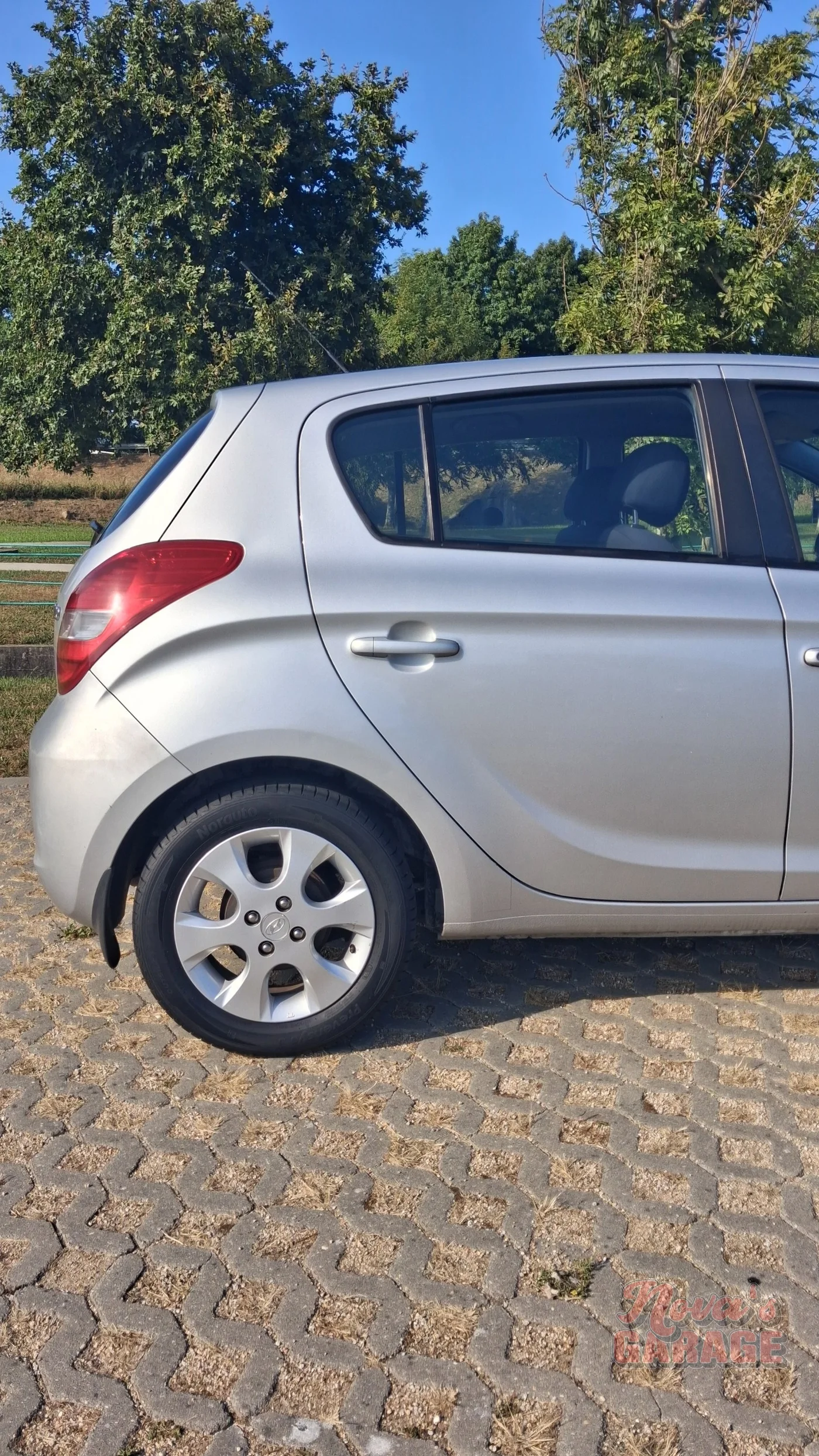 Exterior 13 7