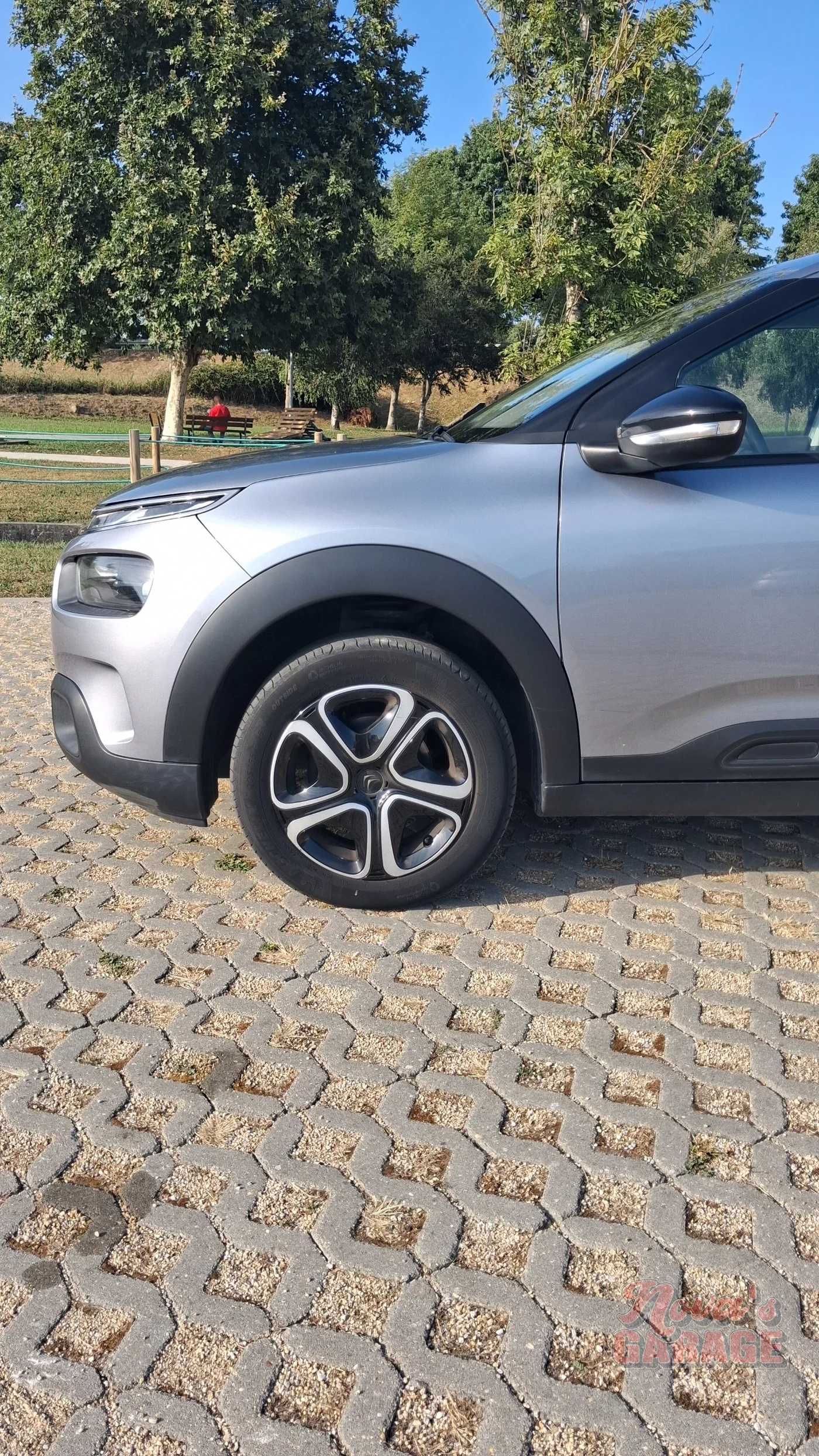 Exterior 13 8