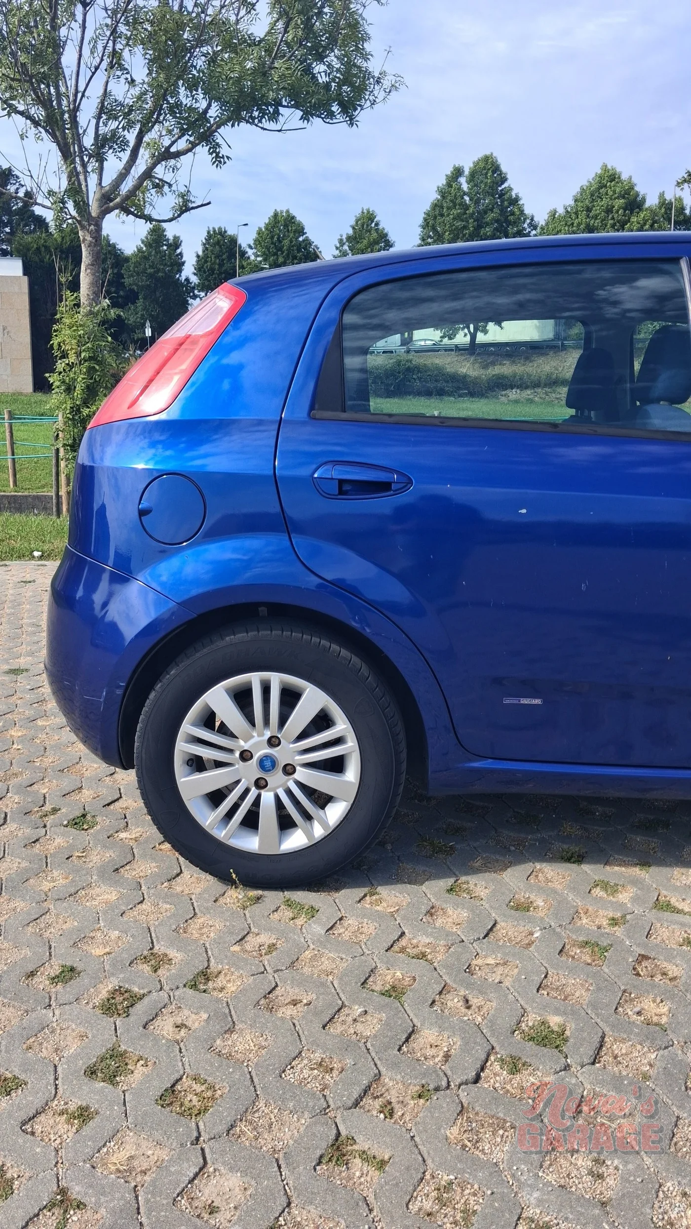Exterior 16 4