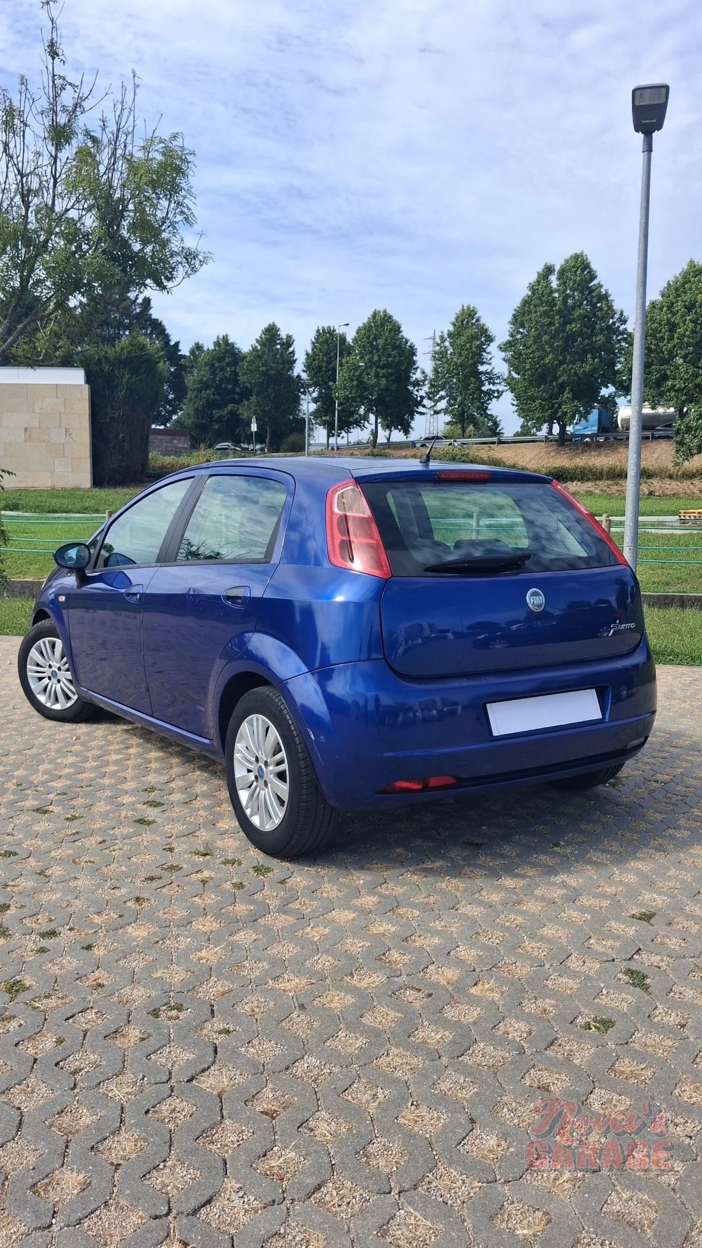 Exterior 3 10