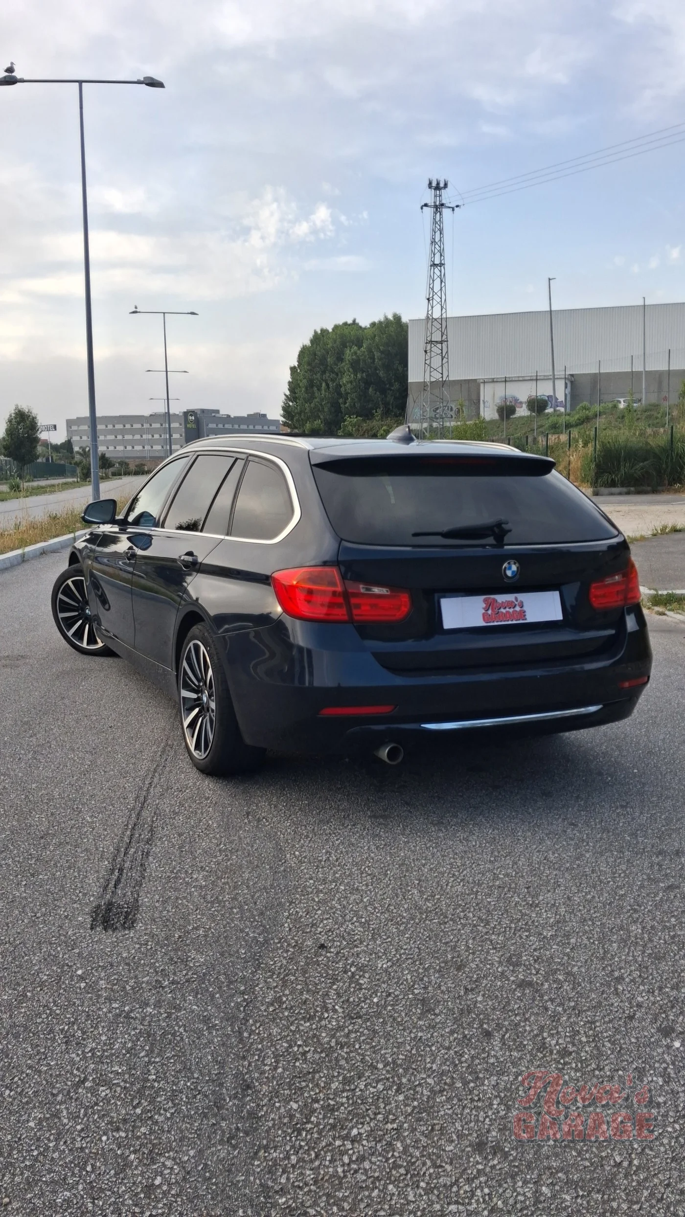 Exterior 3 7