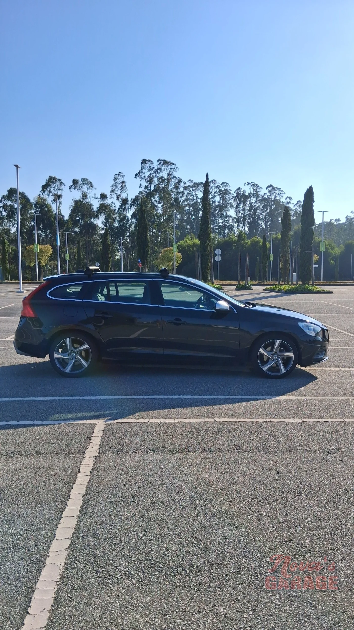 Exterior 9 8