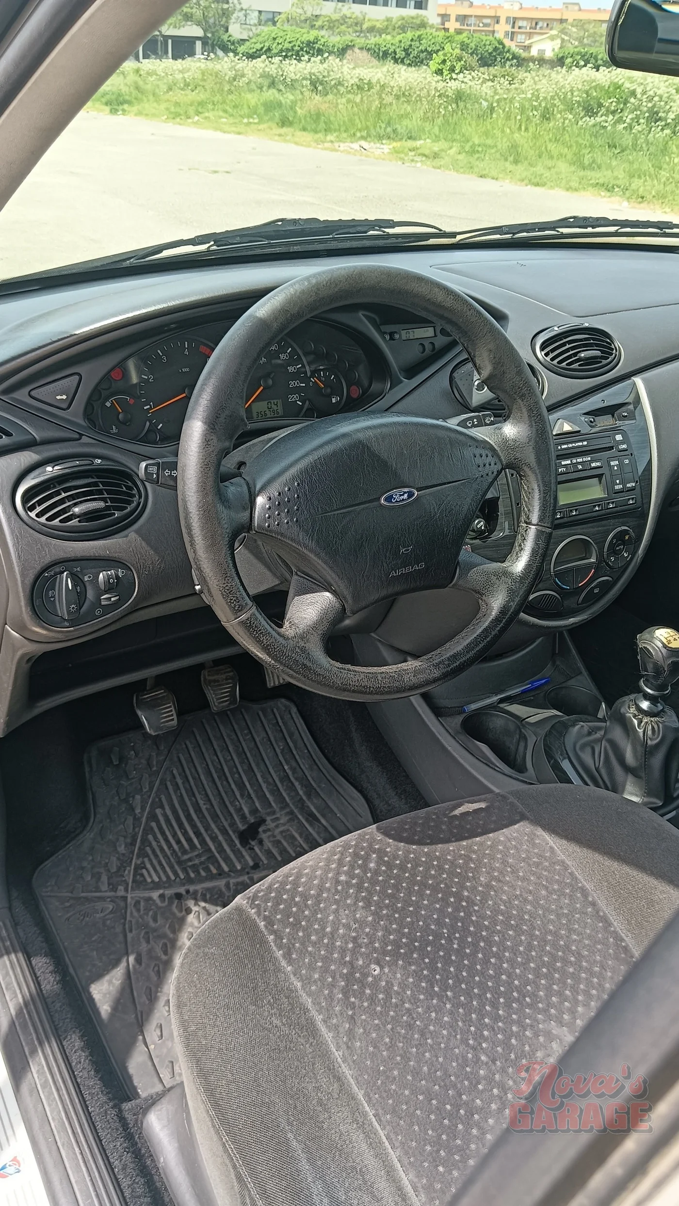 Interior 1 4