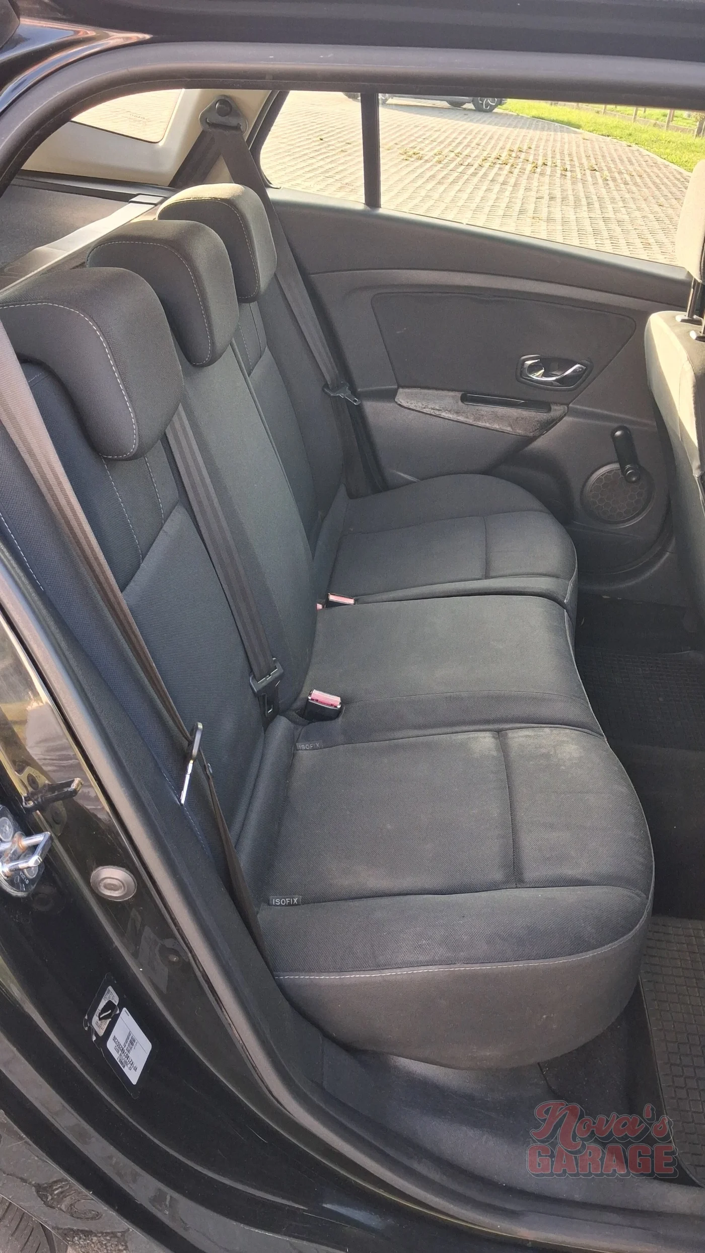 Interior 11 11