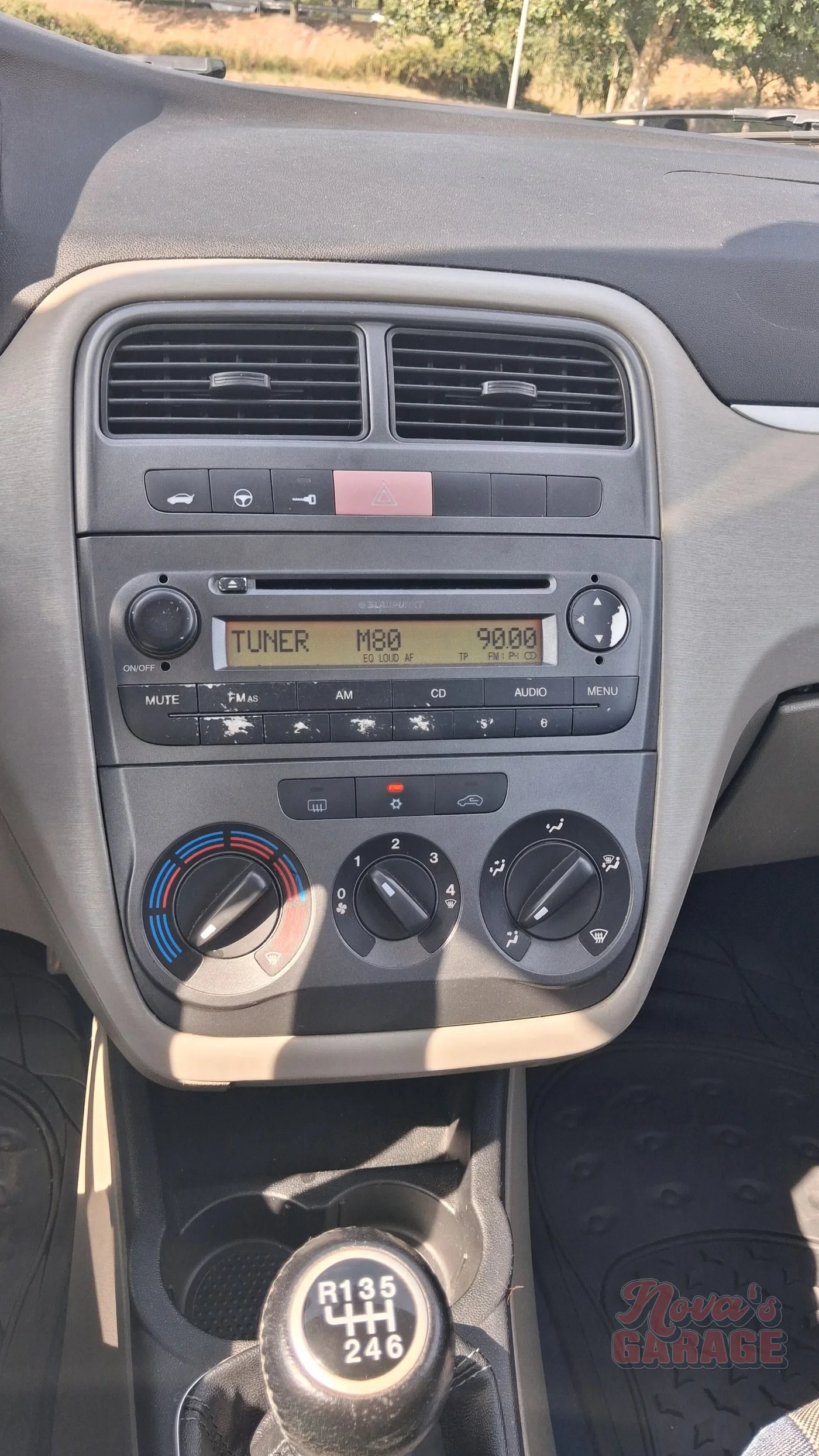 Interior 11 8