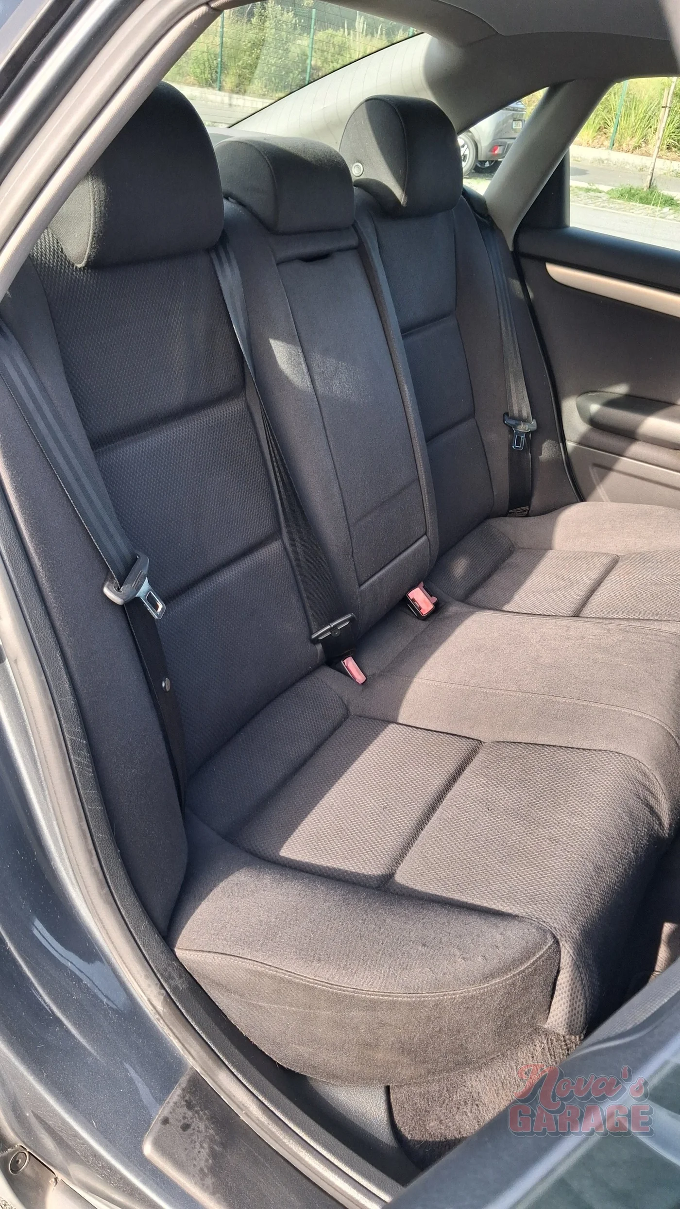 Interior 12 3