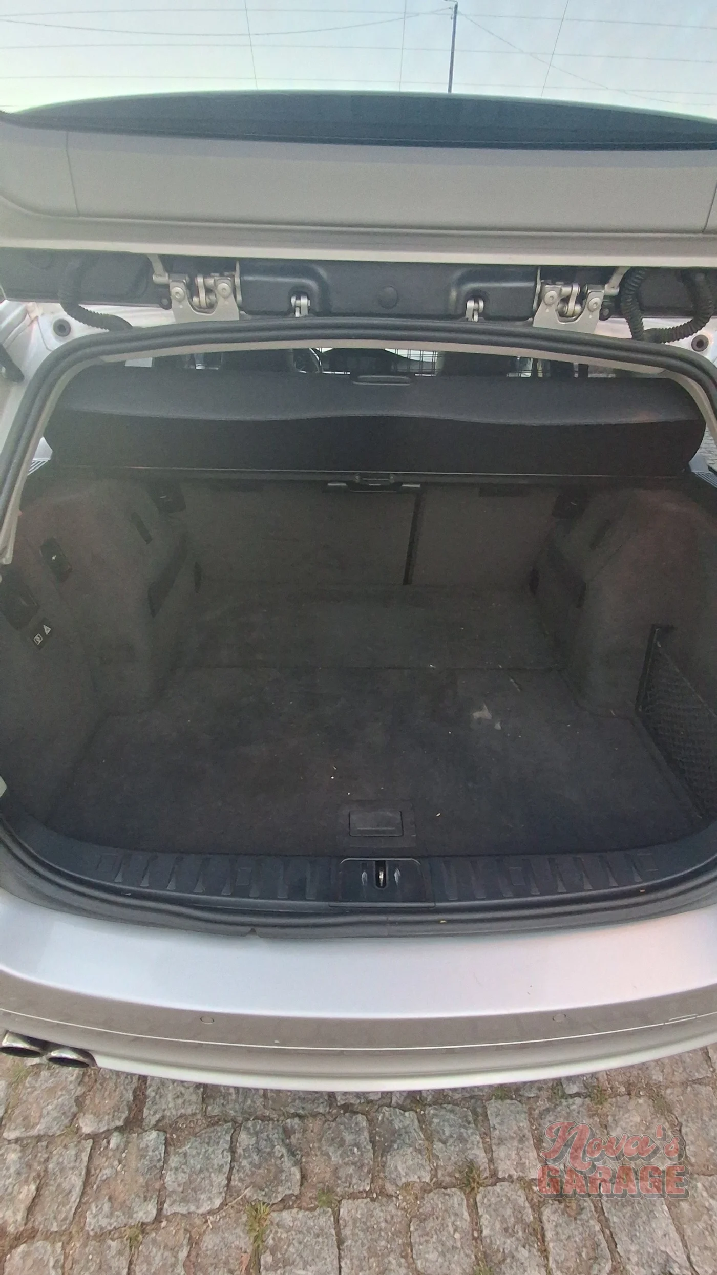 Interior 14 10
