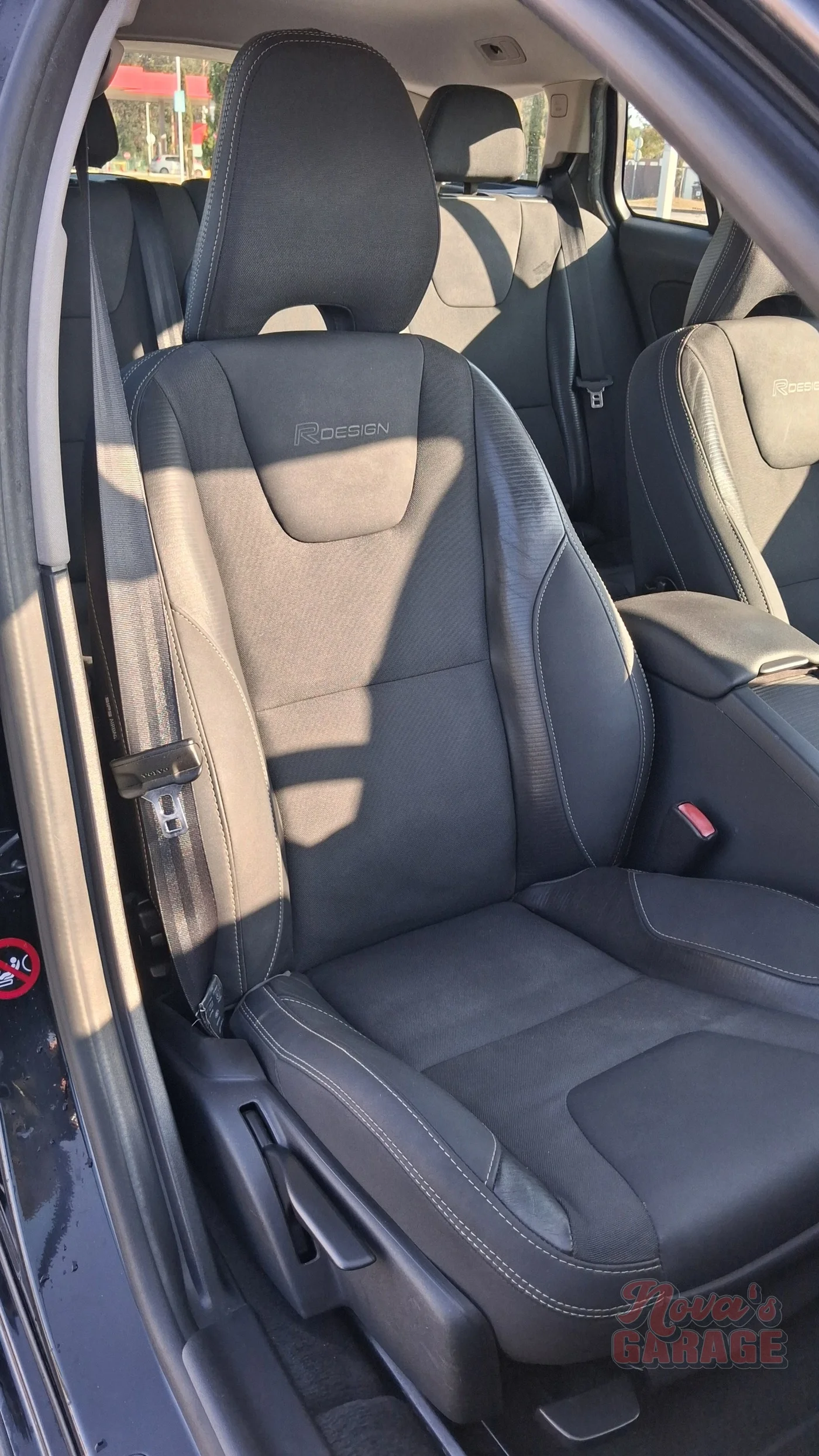 Interior 14 6