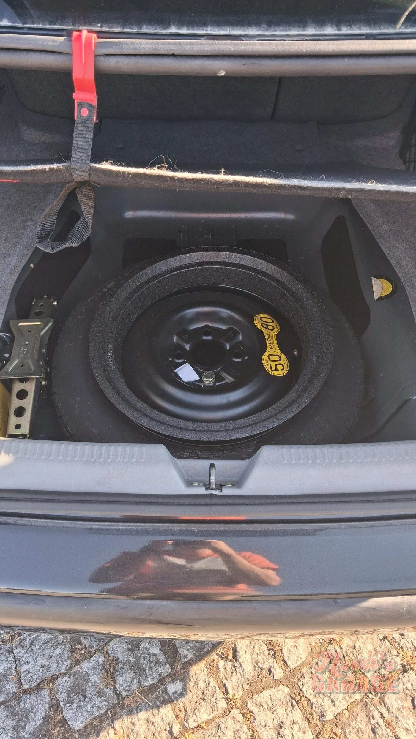 Interior 14 9