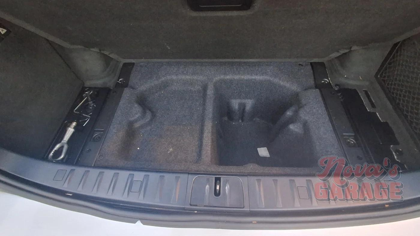 Interior 15 7