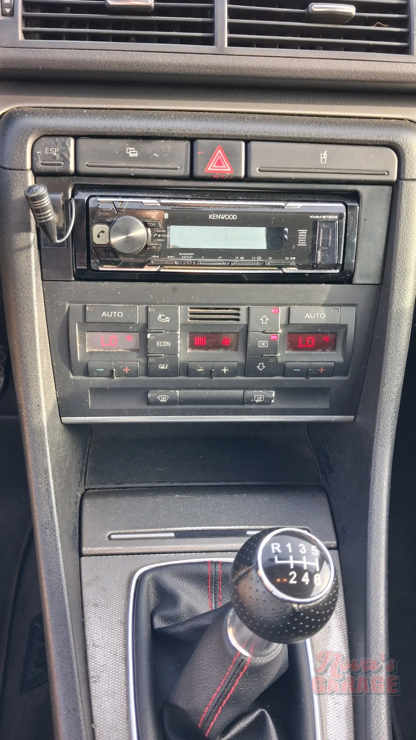 Interior 16