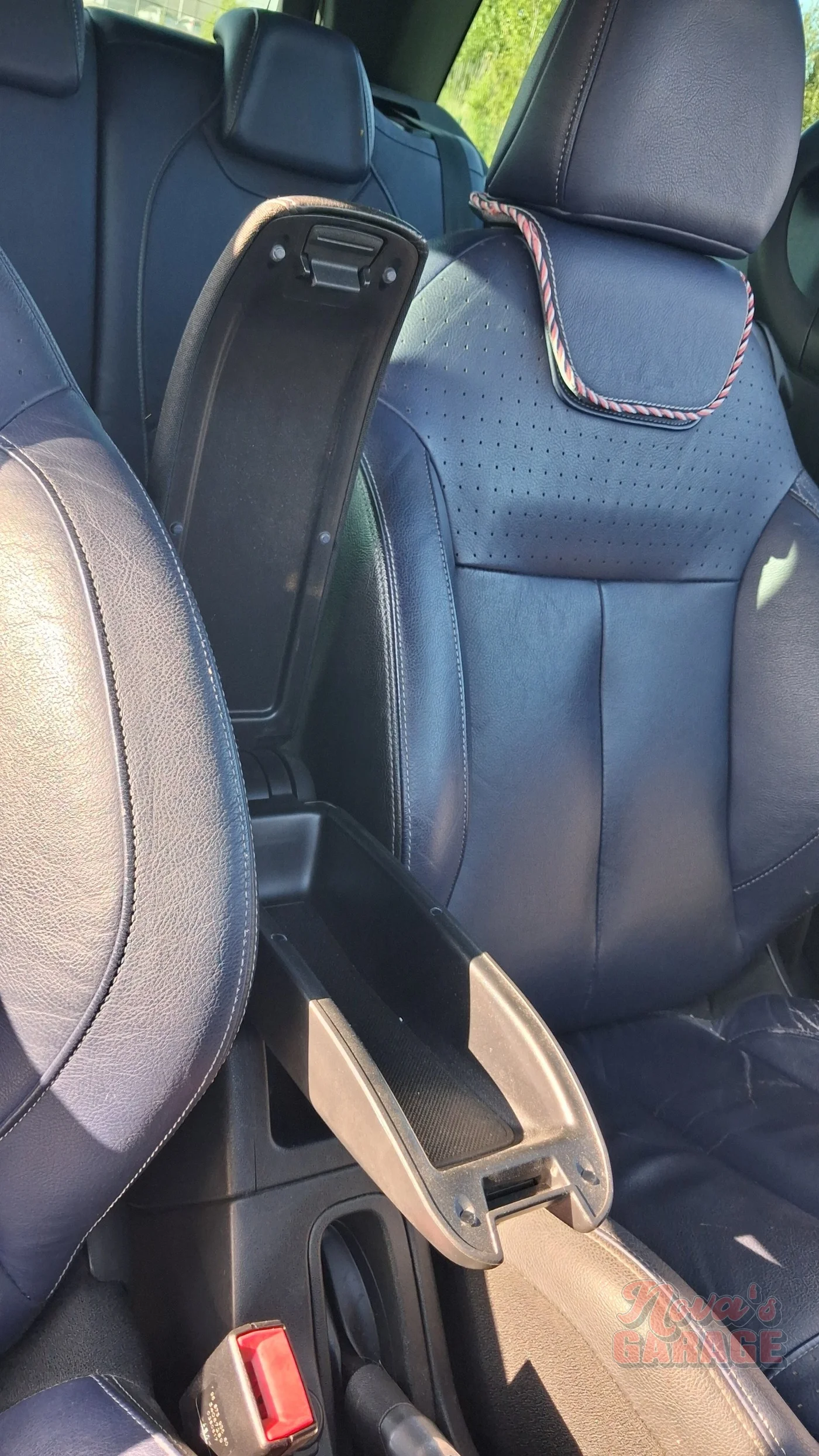 Interior 16 3