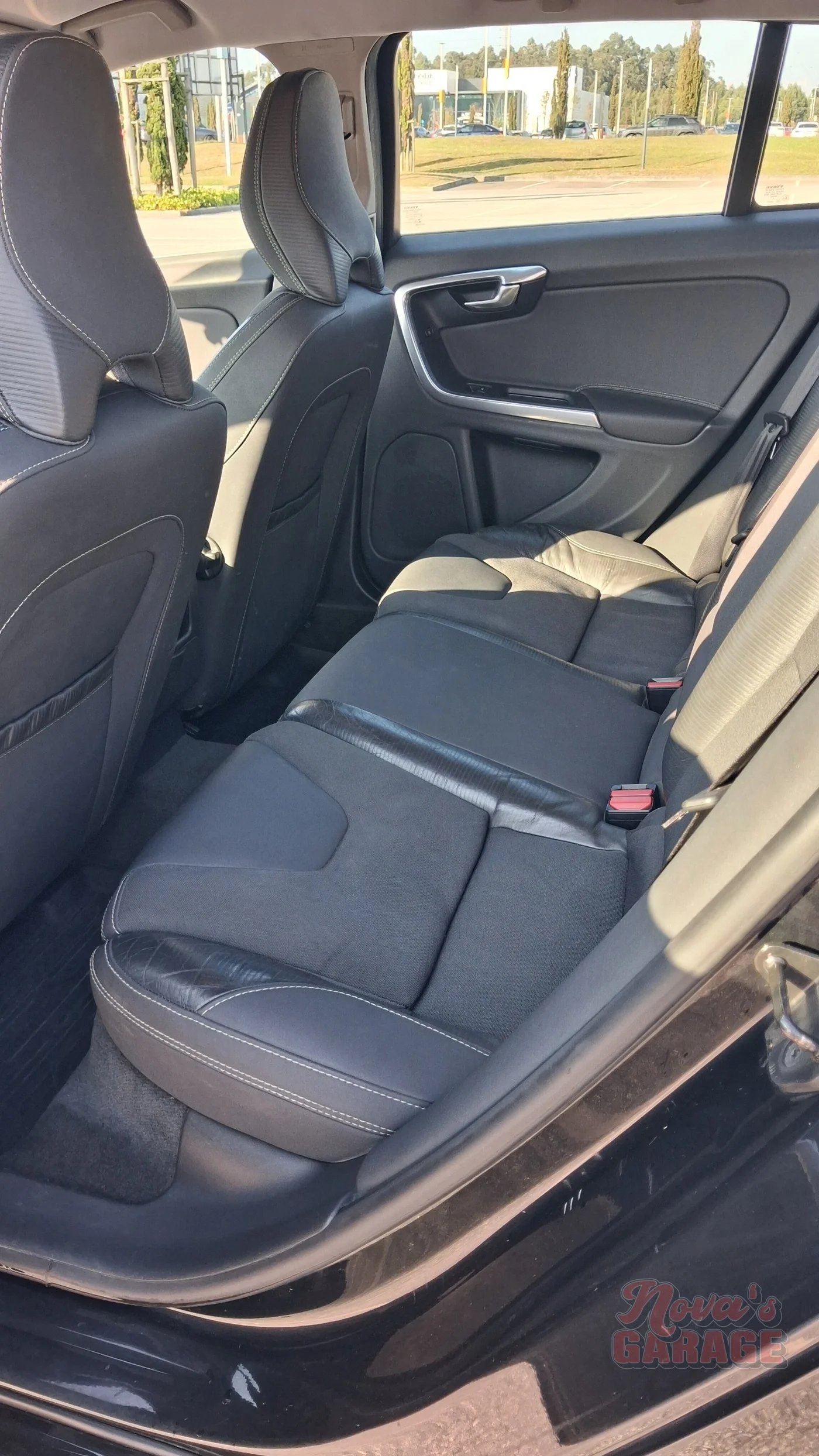 Interior 17 3