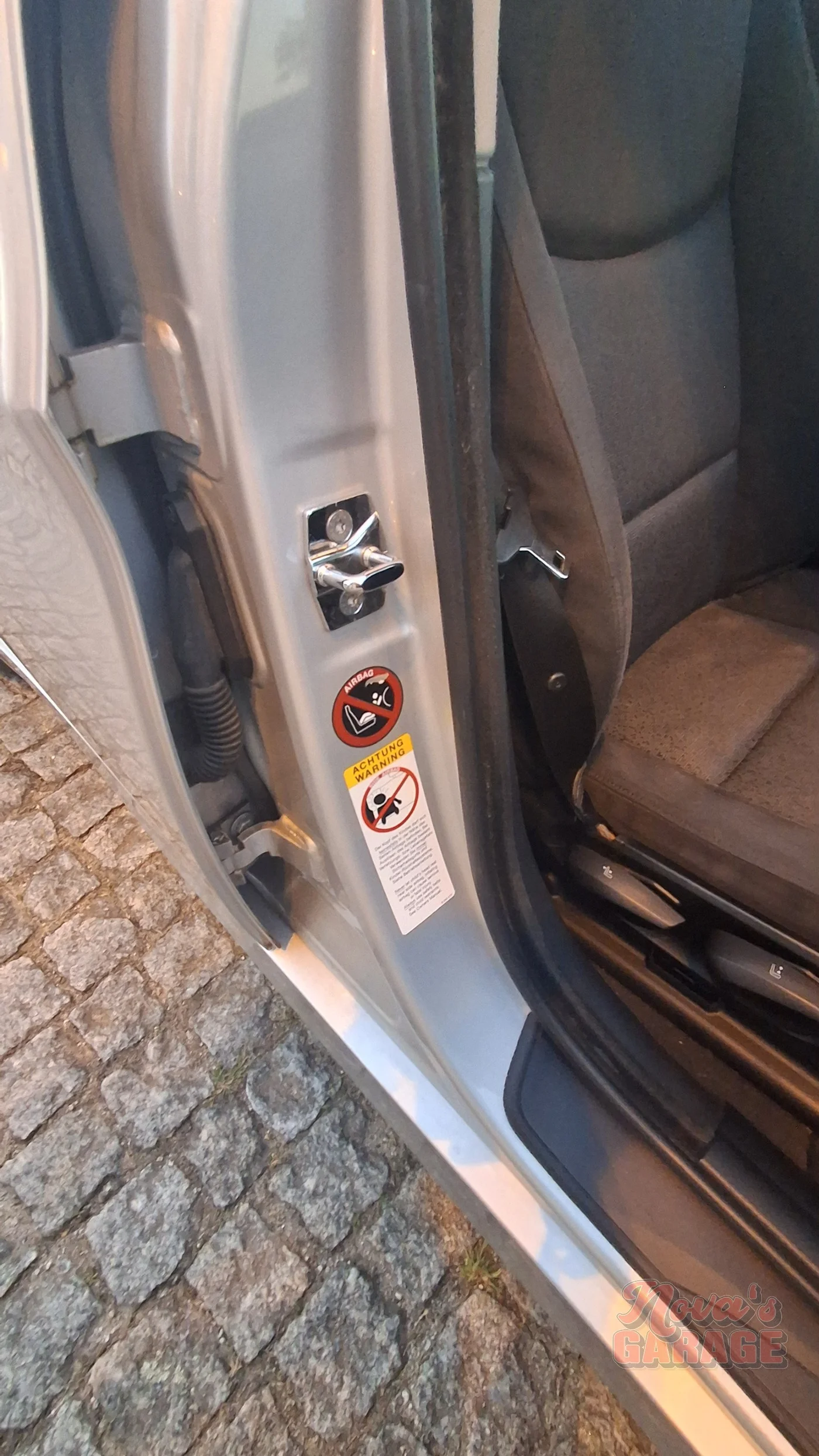 Interior 19 3