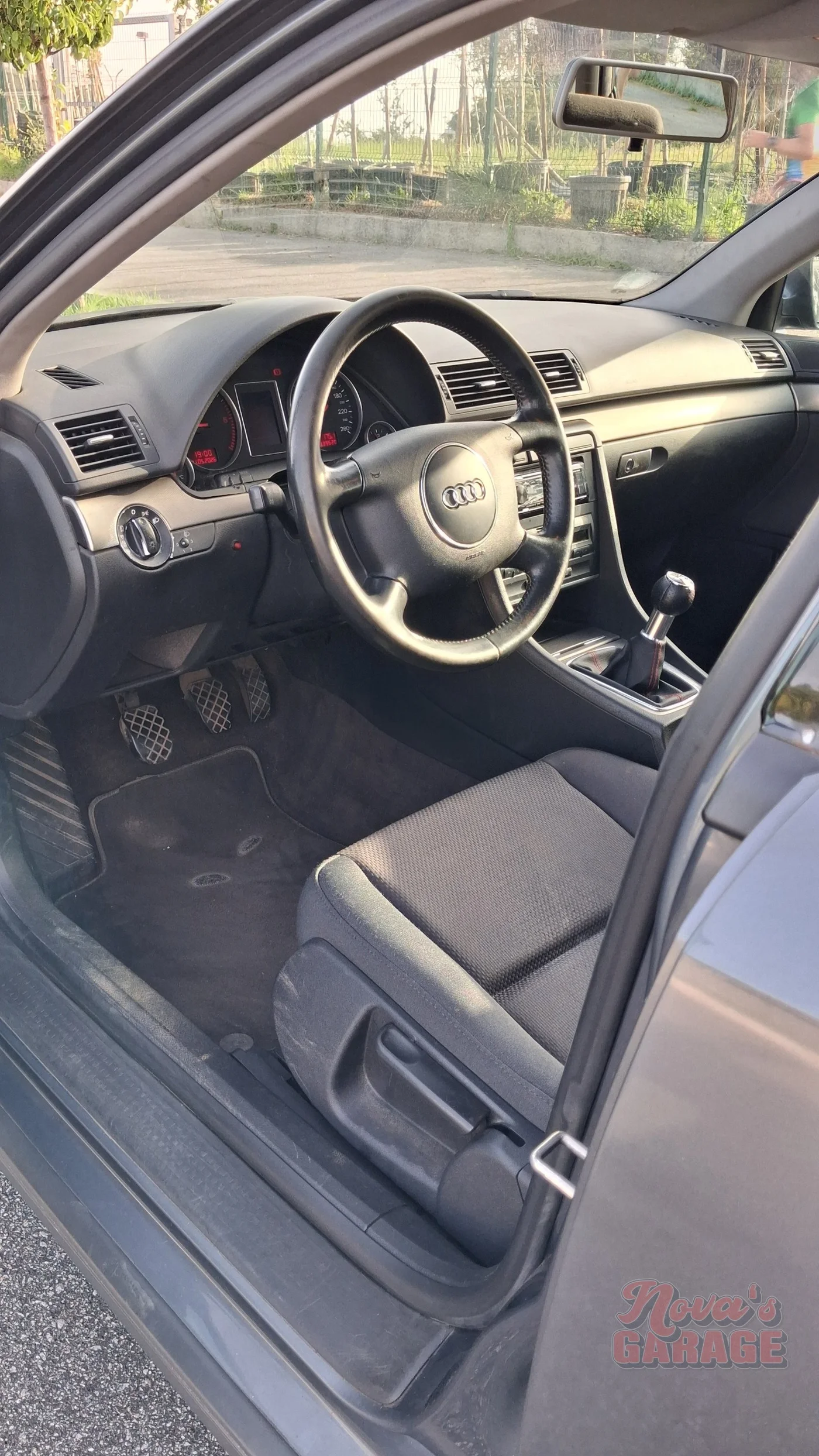 Interior 2 5