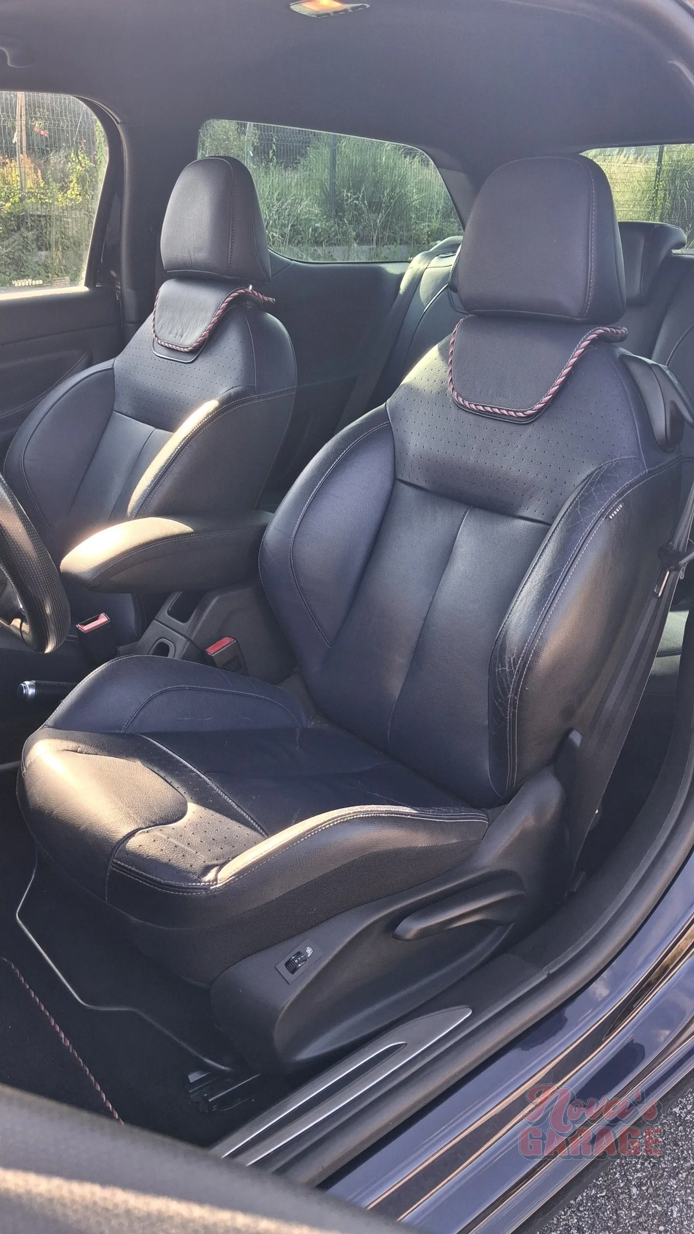 Interior 2 8