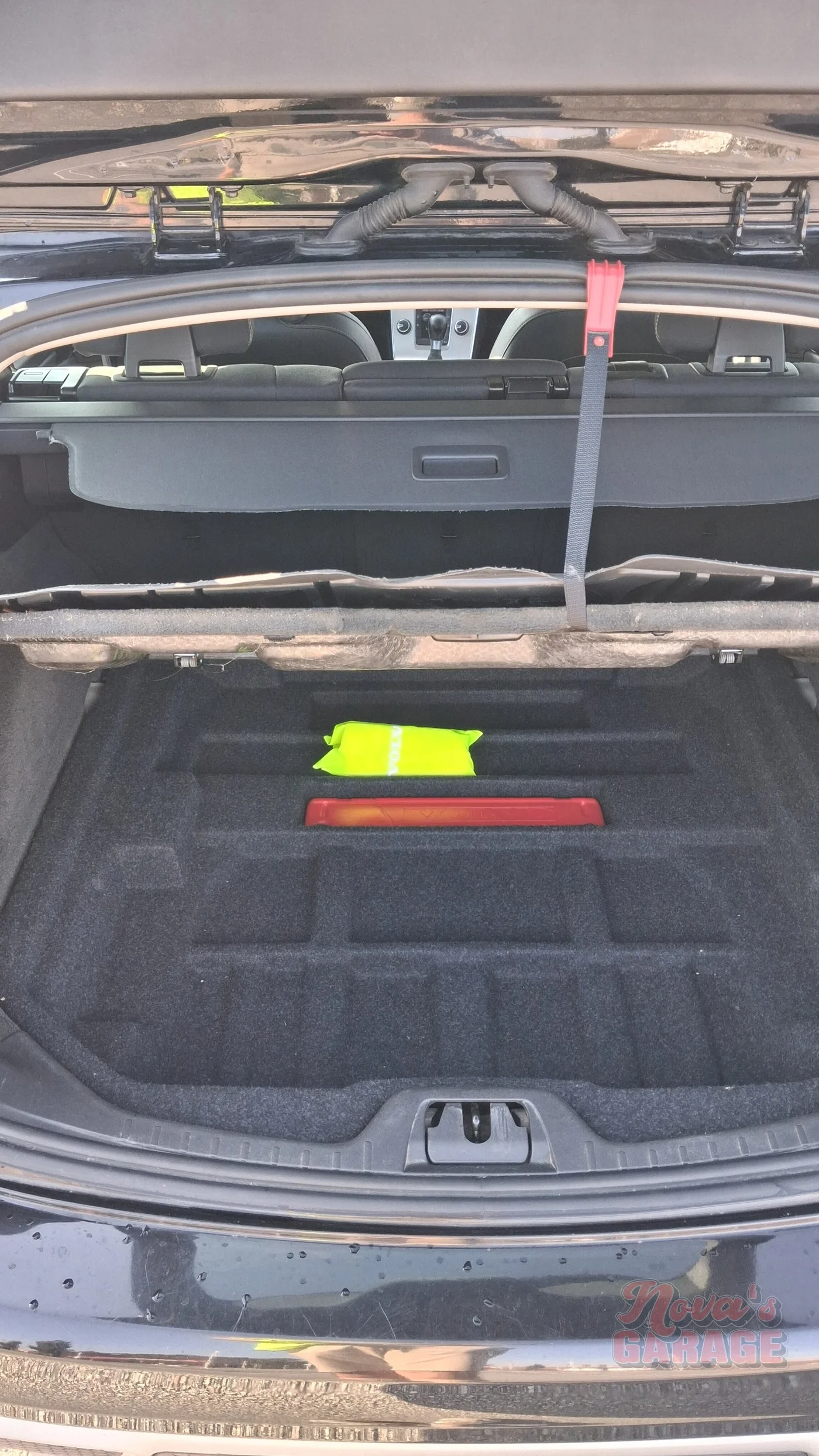 Interior 25