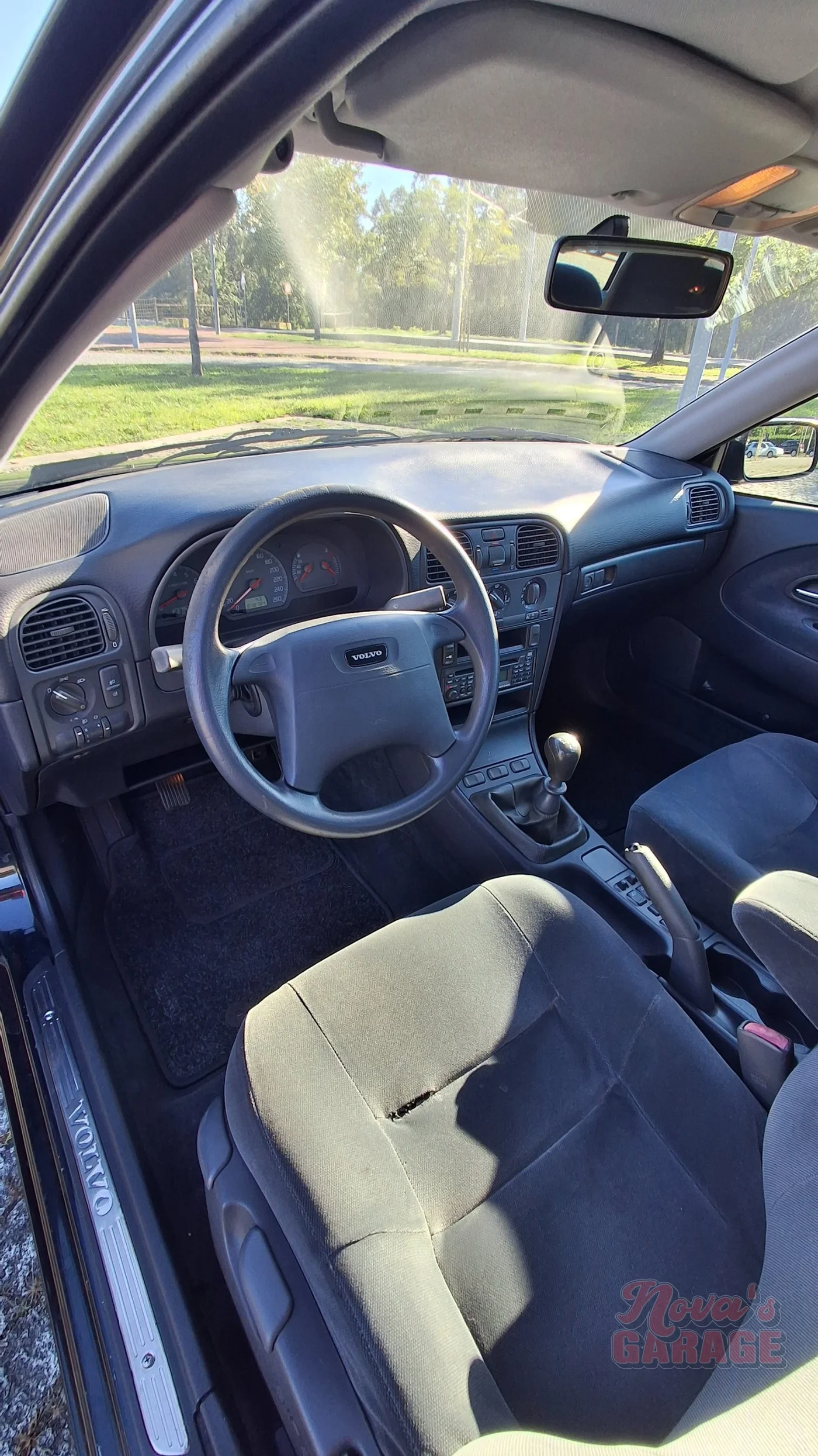Interior 3 12