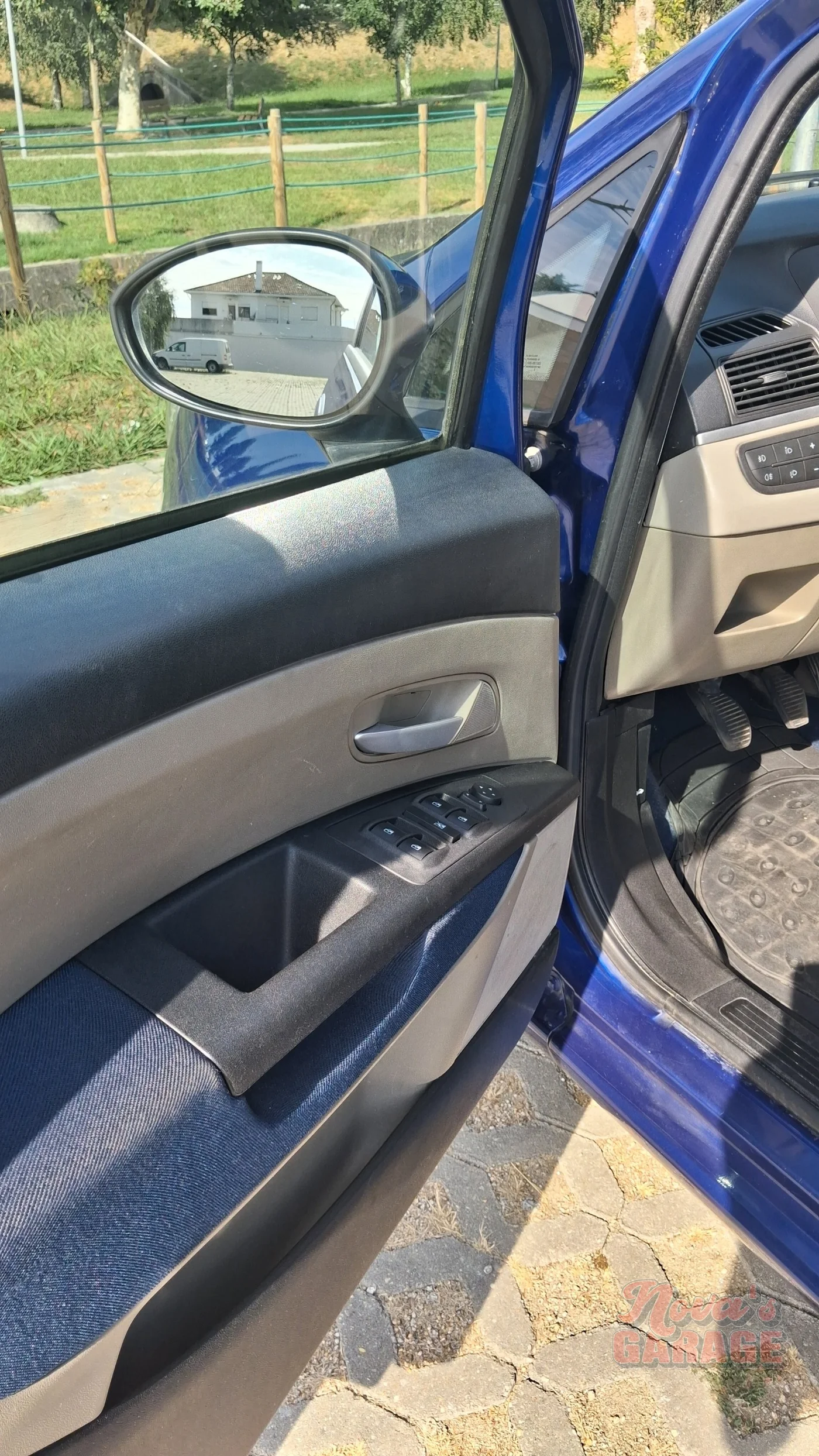 Interior 3 8