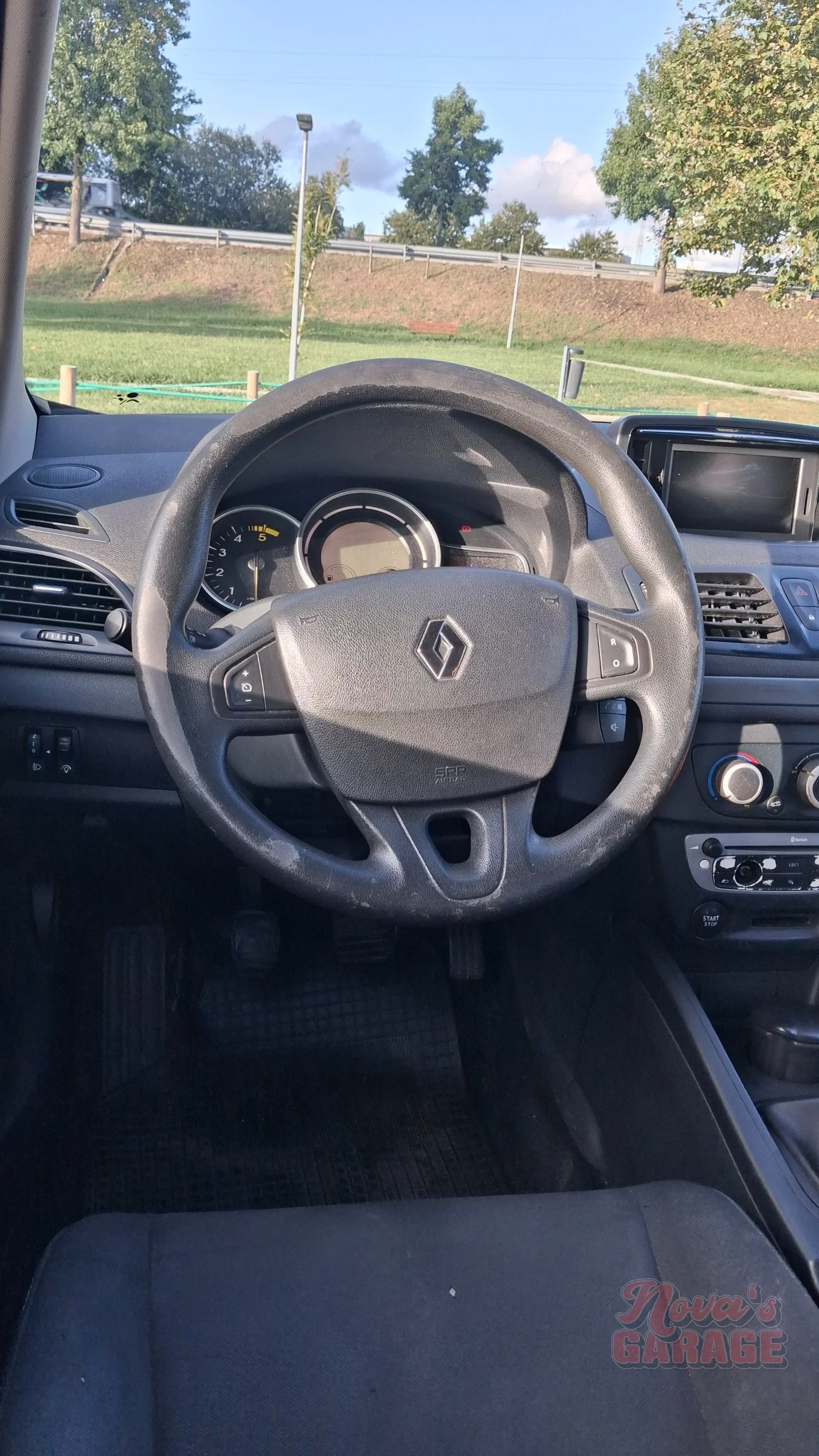 Interior 5 12