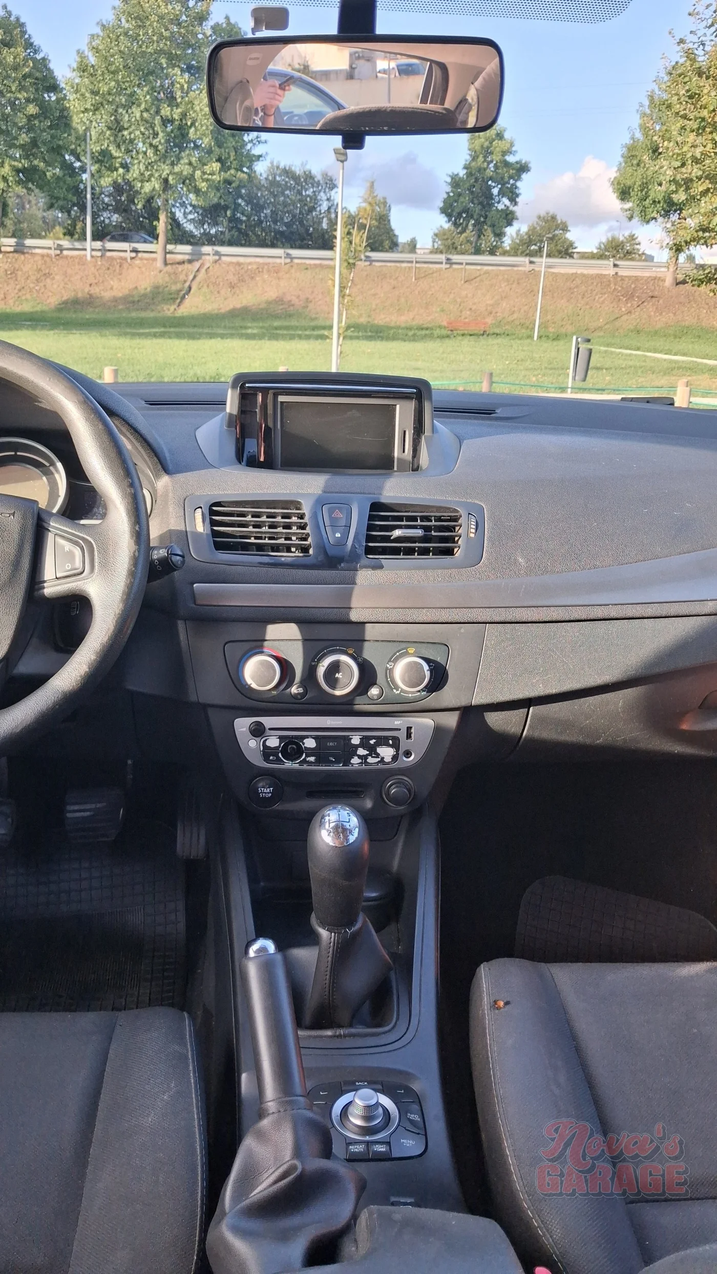 Interior 6 11