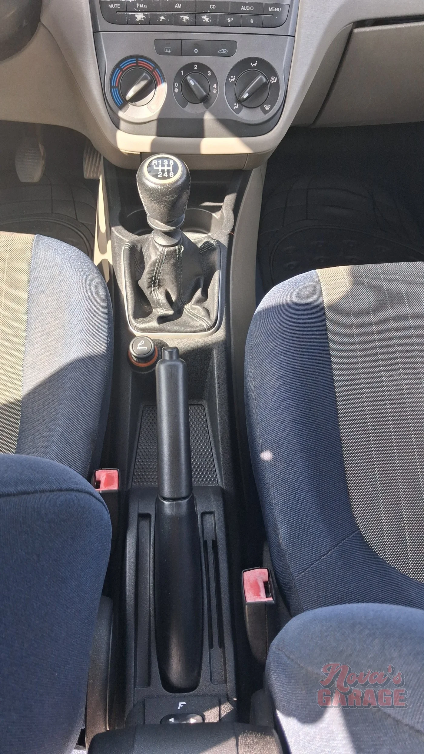 Interior 6 8