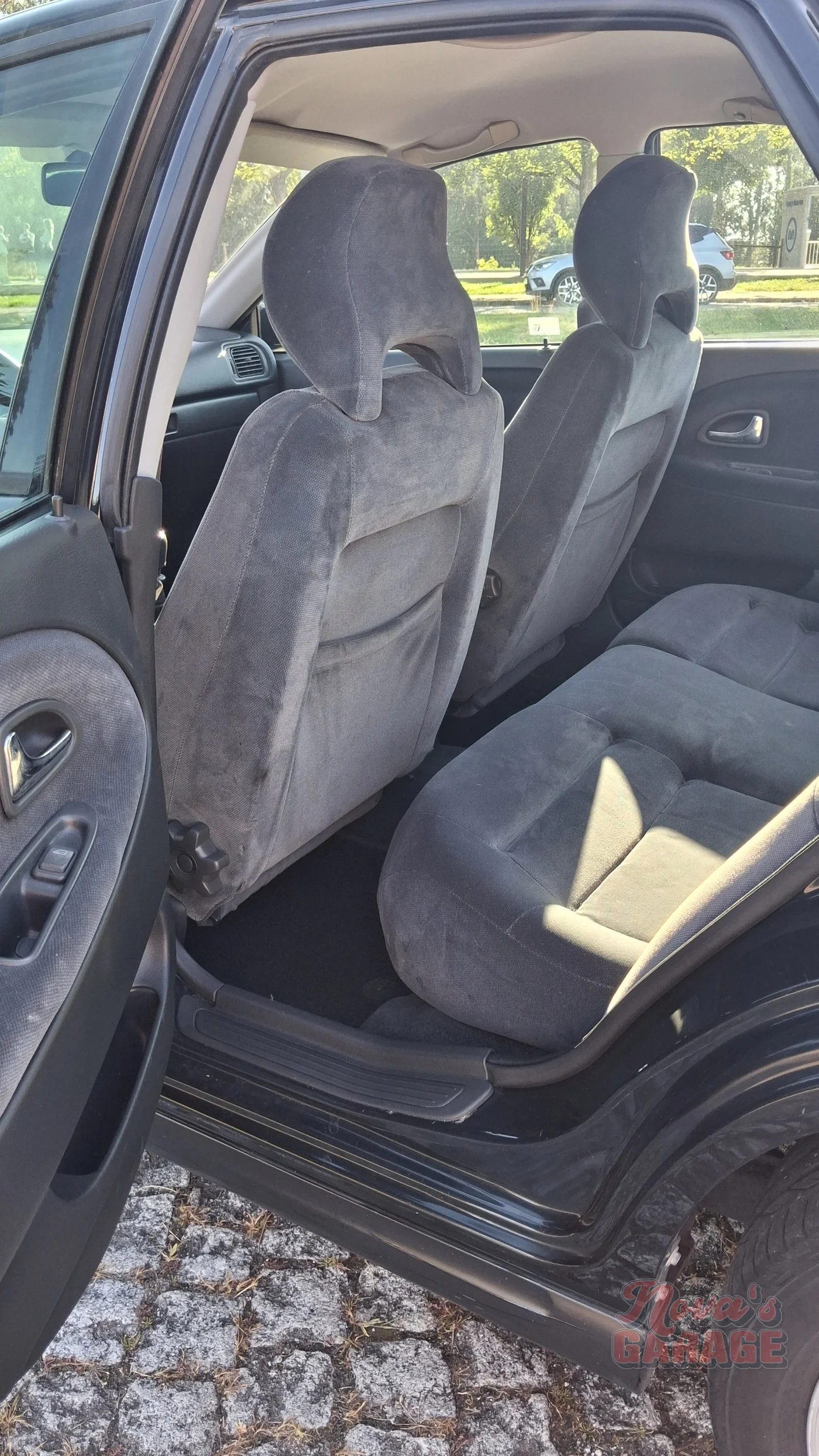 Interior 7 13