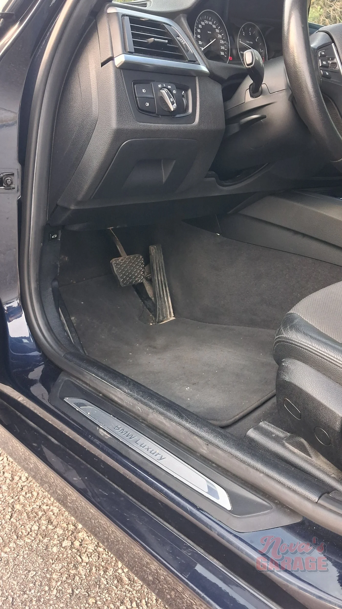 Interior 7 6