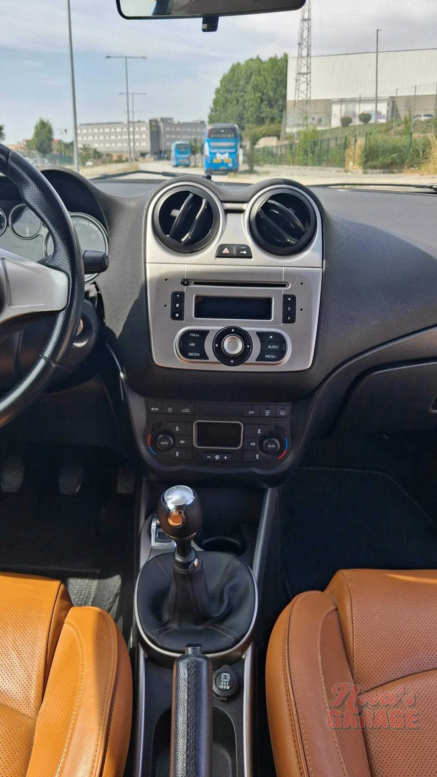 Interior 9 5