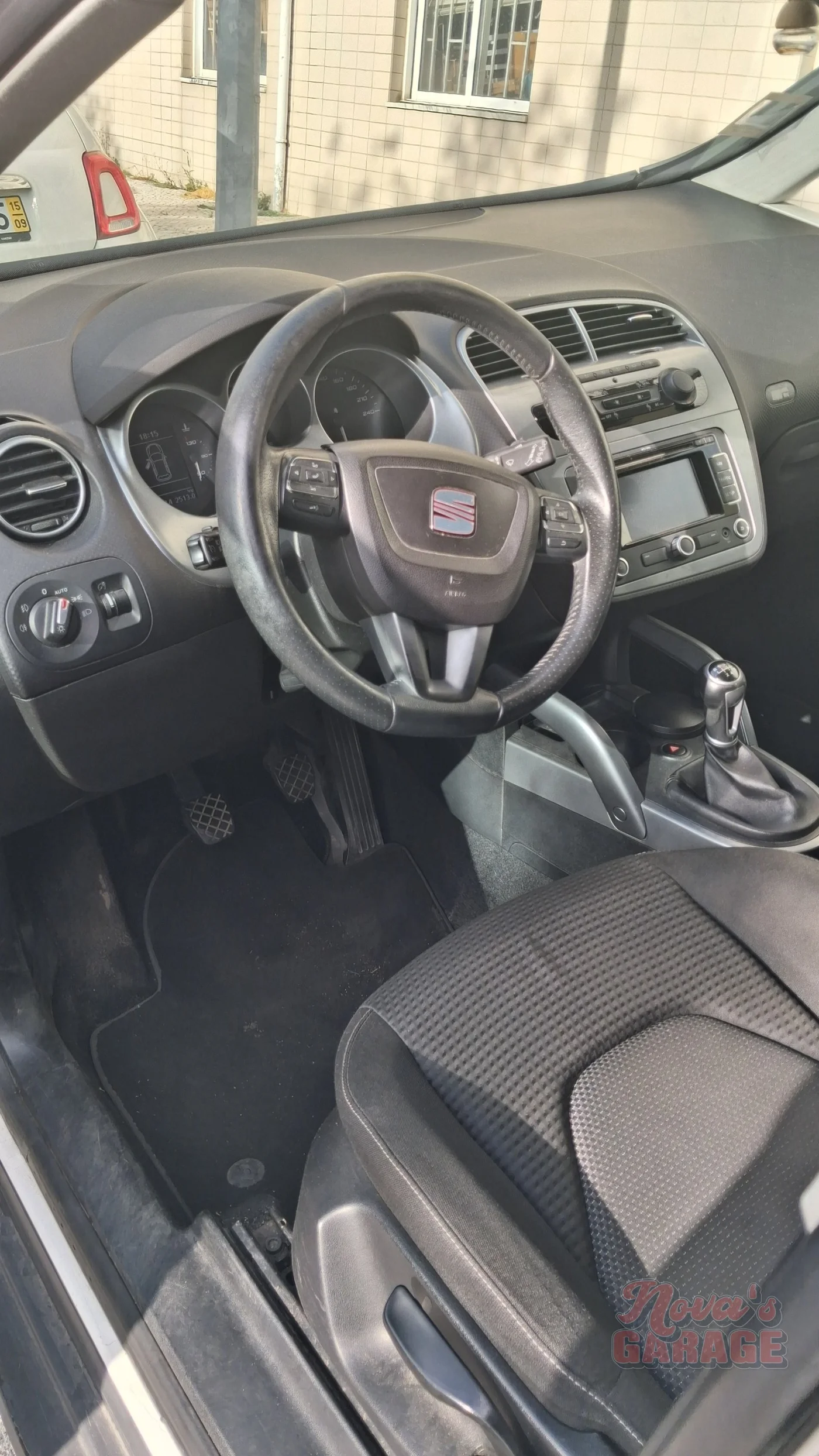 Interior 13