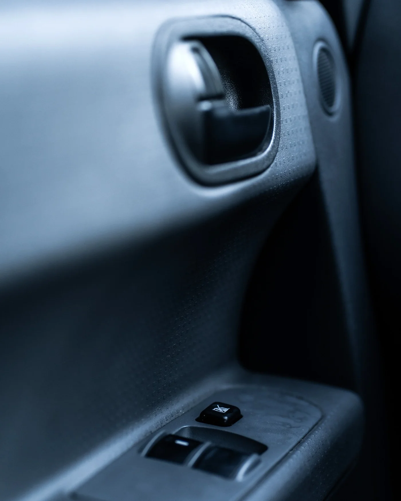 Mitsubishi Colt Interior 8