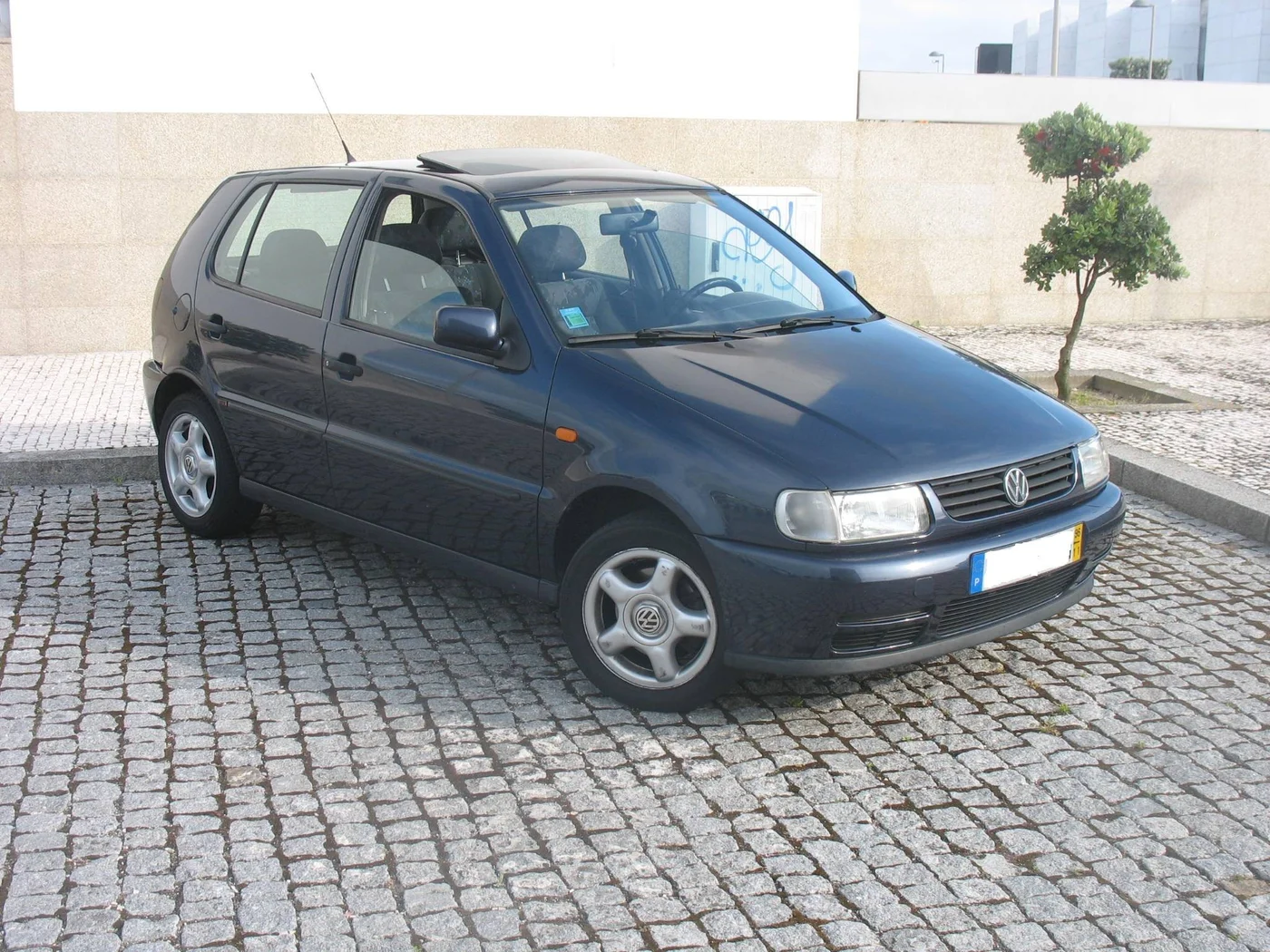 Volkswagen Polo 1
