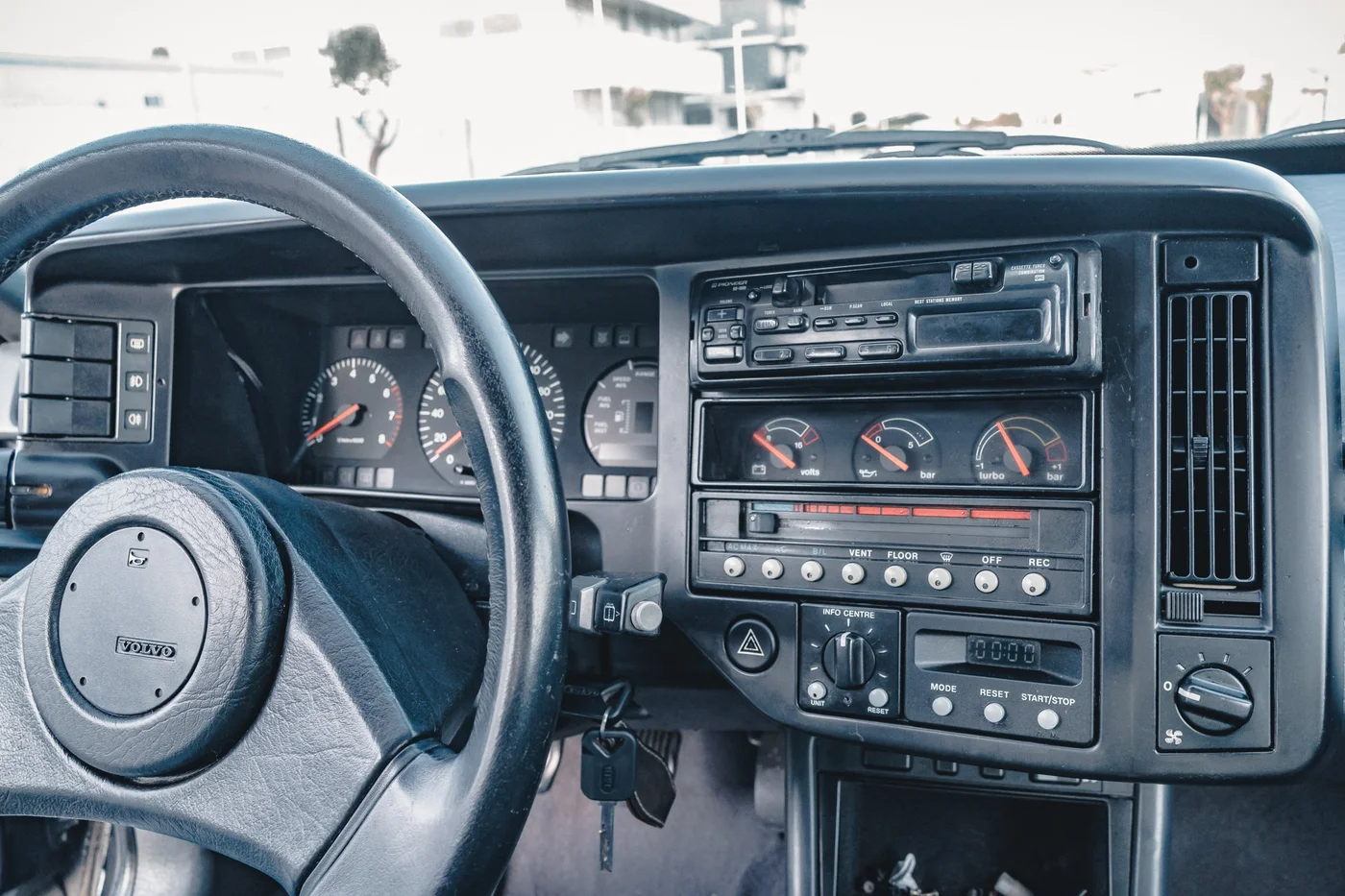 Volvo 480 Interior 4 1