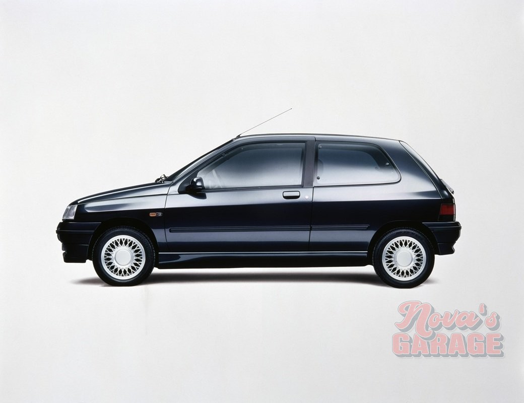 Renault clio baccara 3 door 6