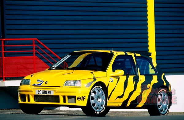 Renault clio maxi7 1