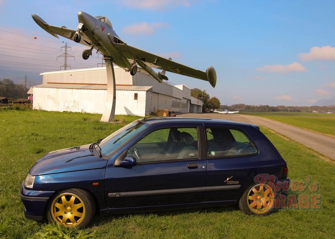 Renault clio williams swiss champion